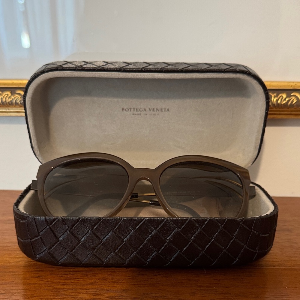Bottega Veneta Dark Brown Sunglasses with Woven Case